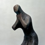 S-049: Trauernde, 1973, H55,5xB21xT30cm, Kunststein